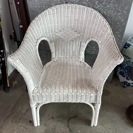 wicker patio chair