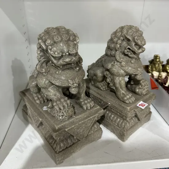 Pr of Foo dogs