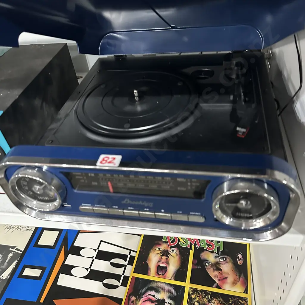 record player Image 1++