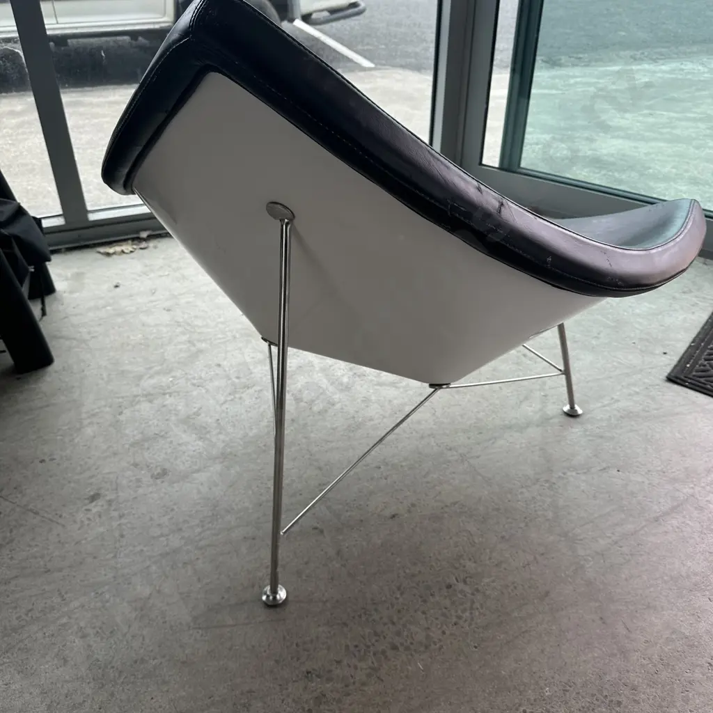 Mid-Century replica chair ex "Homage" Auckland Image 1++