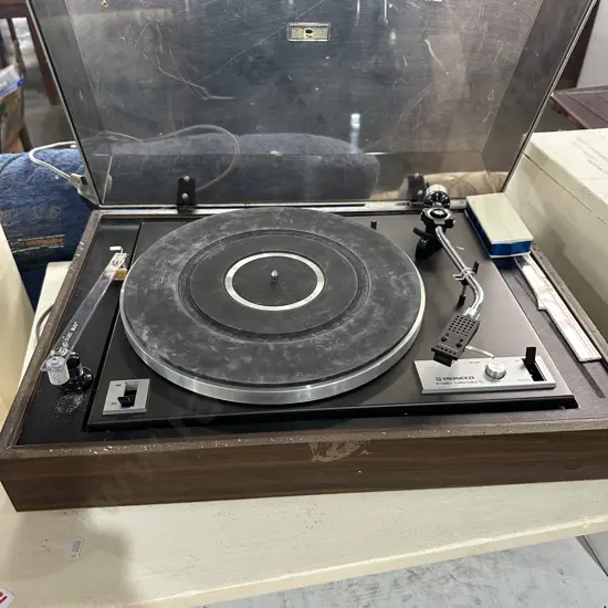 Turntable
