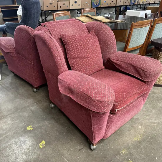 Pr vintage lounge chairs