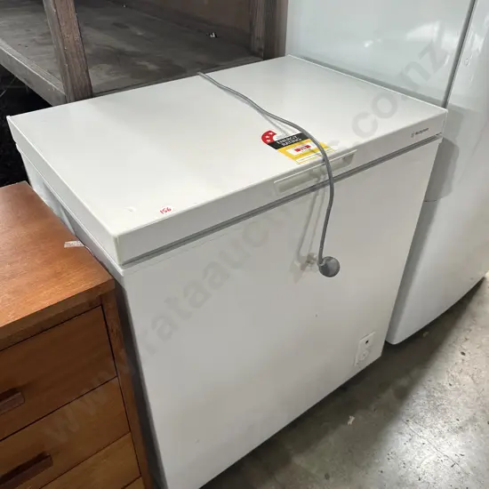 tidy Westinghouse chest freezer