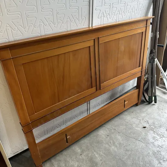 Kauri headboard 1680mm