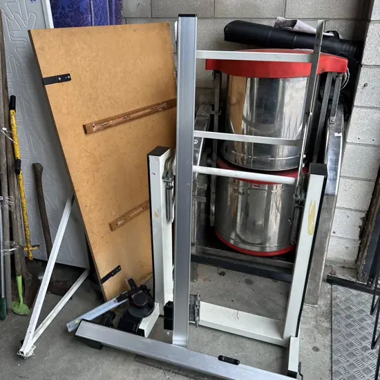 Bieffe droughting machine stand and Linertec