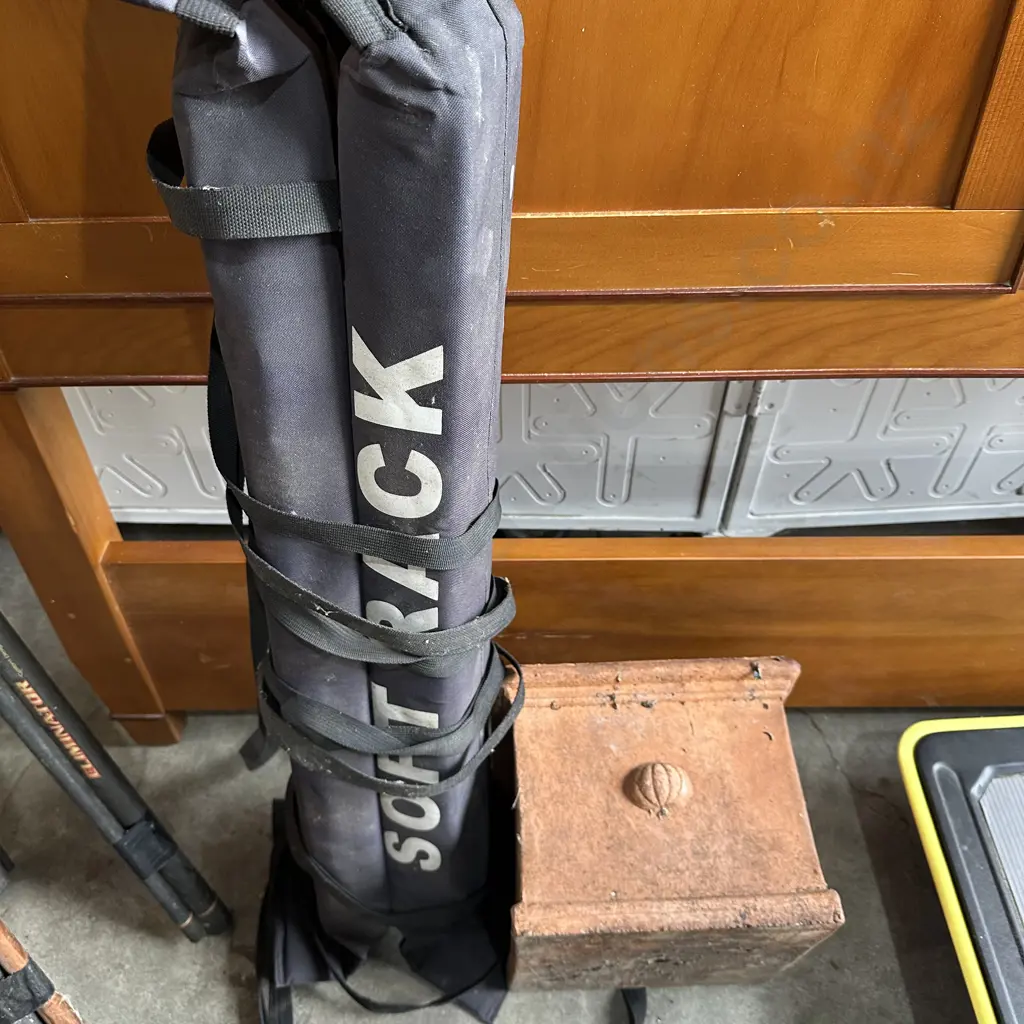 Pr of softracks and planter Image 1++