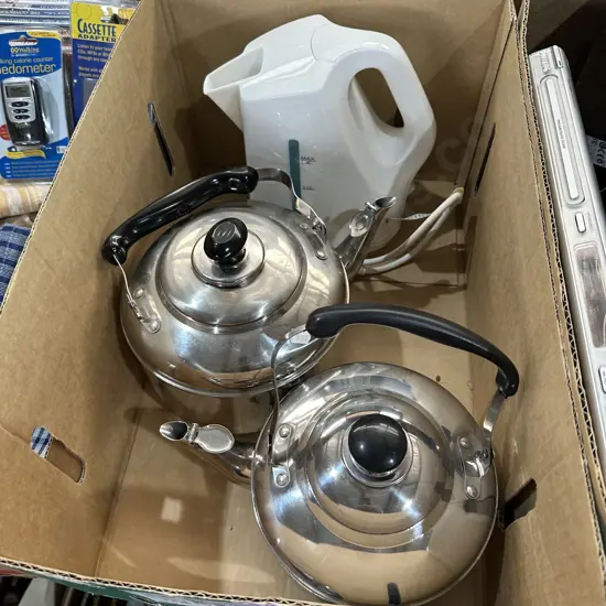 kettles and jug