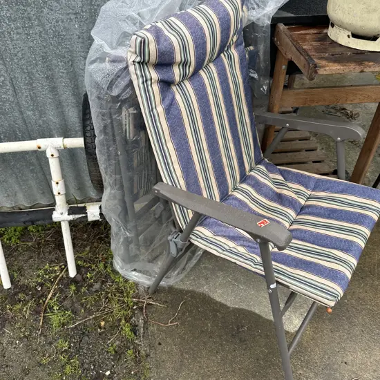 3 deck chairs