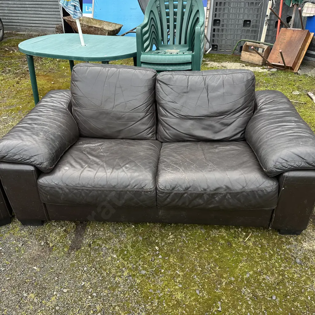2 seater leather sofa - used condition Image 1++