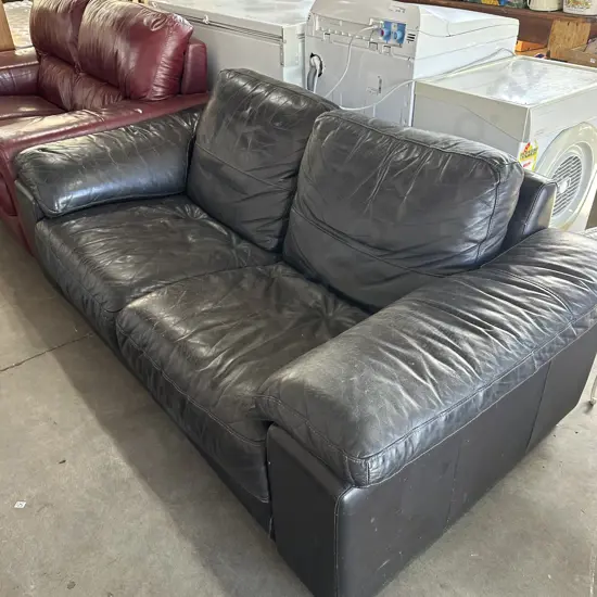 Leatherworld 2 seater
