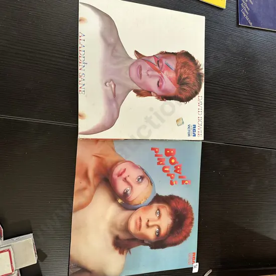 2 Bowie LPs