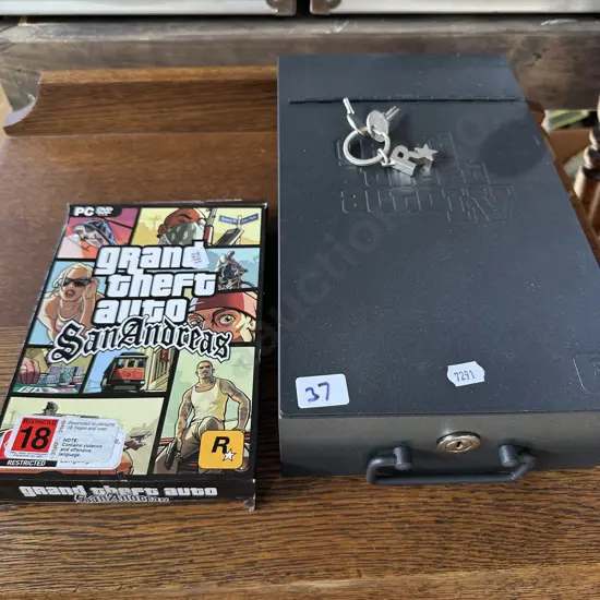Grand theft auto PC and safe box