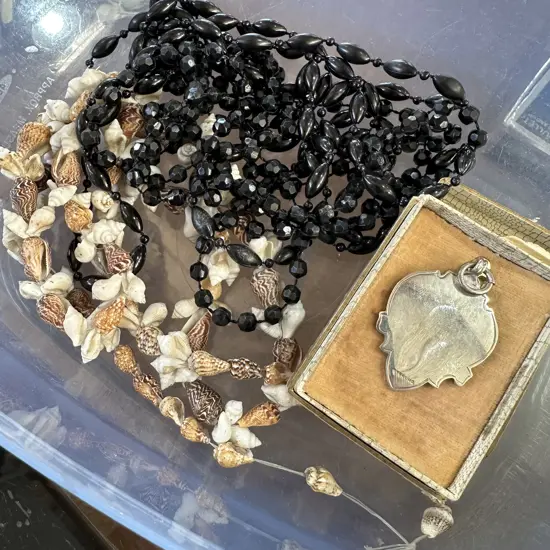 shell and bead necklaces plus Sterling silver badge total 15.4g