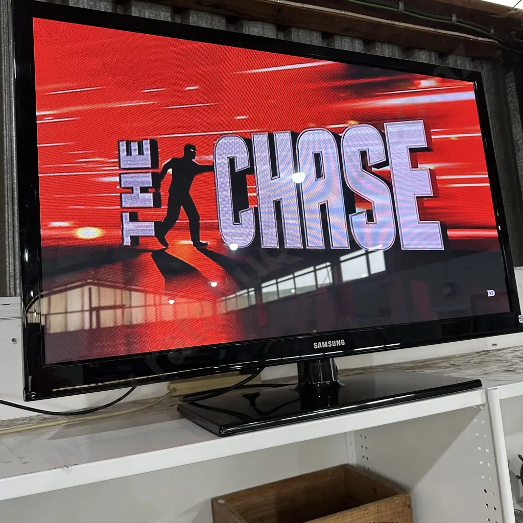 Sumsung 43 Inch Series 4 HD Plasma TV. Image 1++