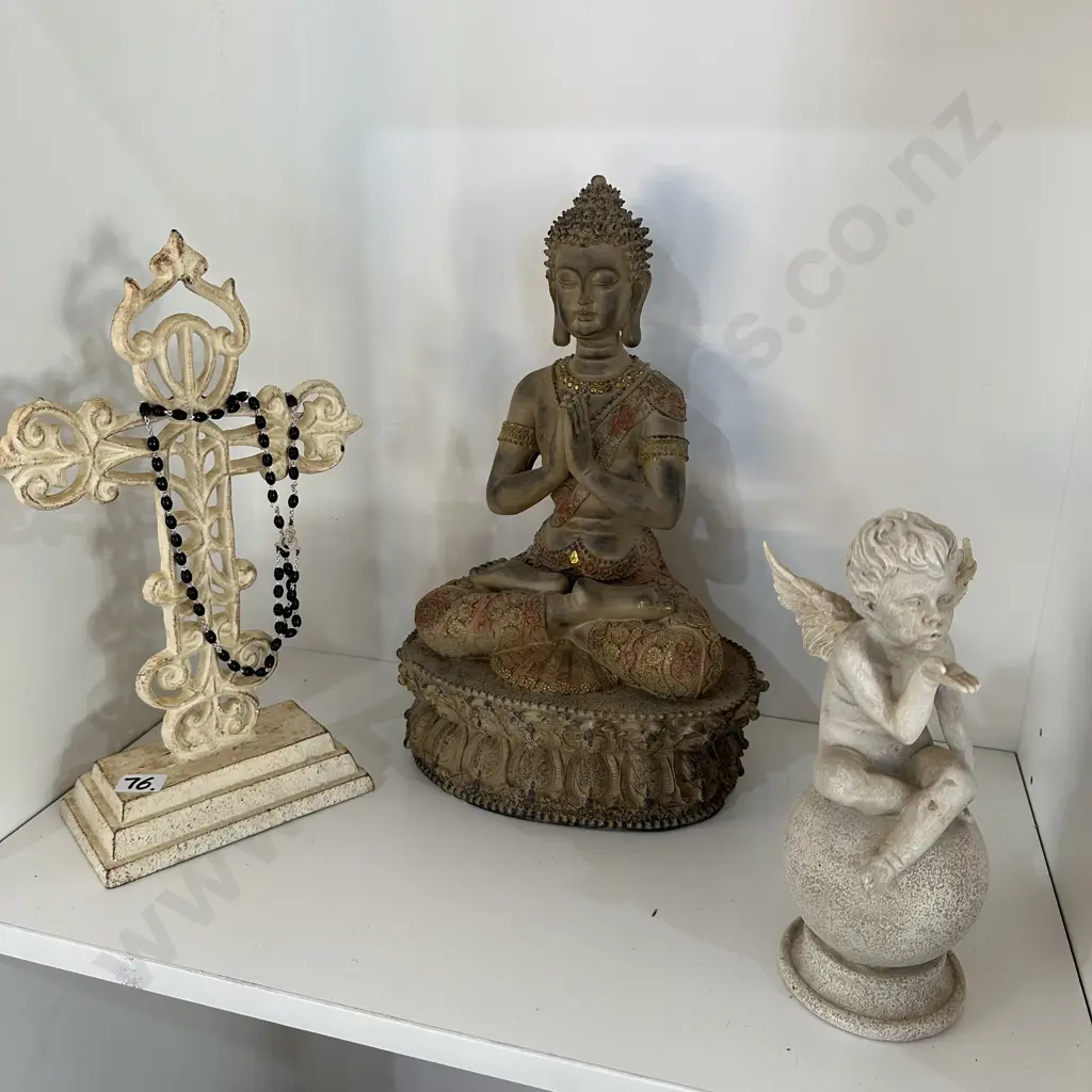 3 ornaments Image 1++