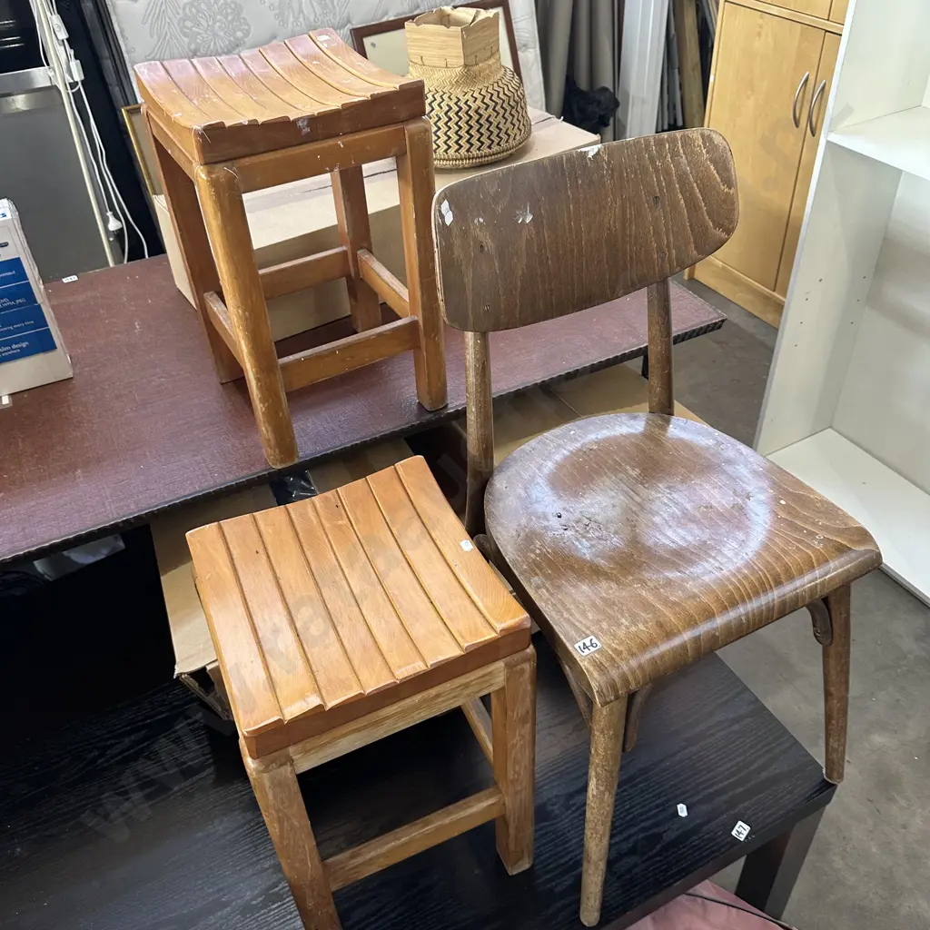 chair and pr stools Image 1++