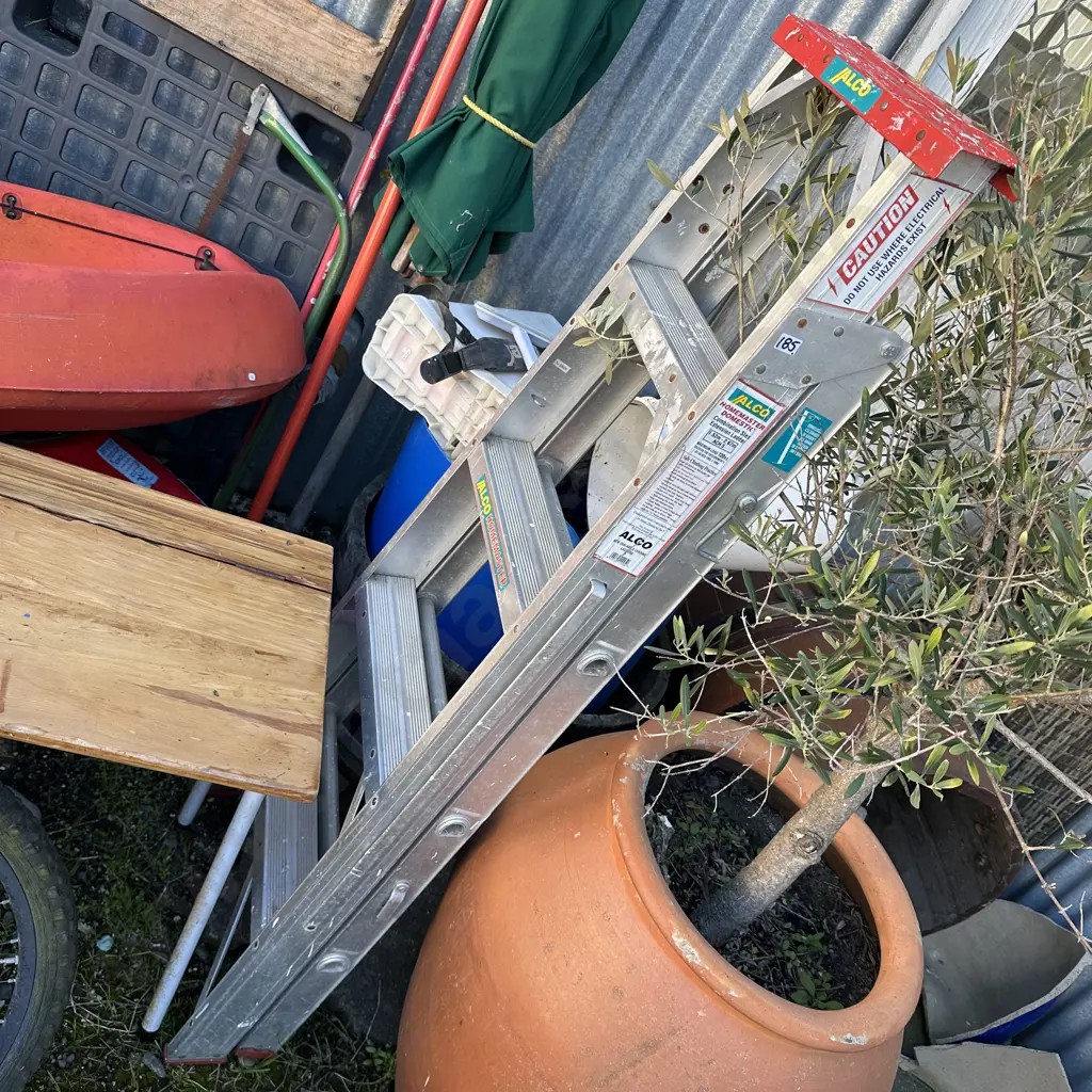 ladder Image 1++