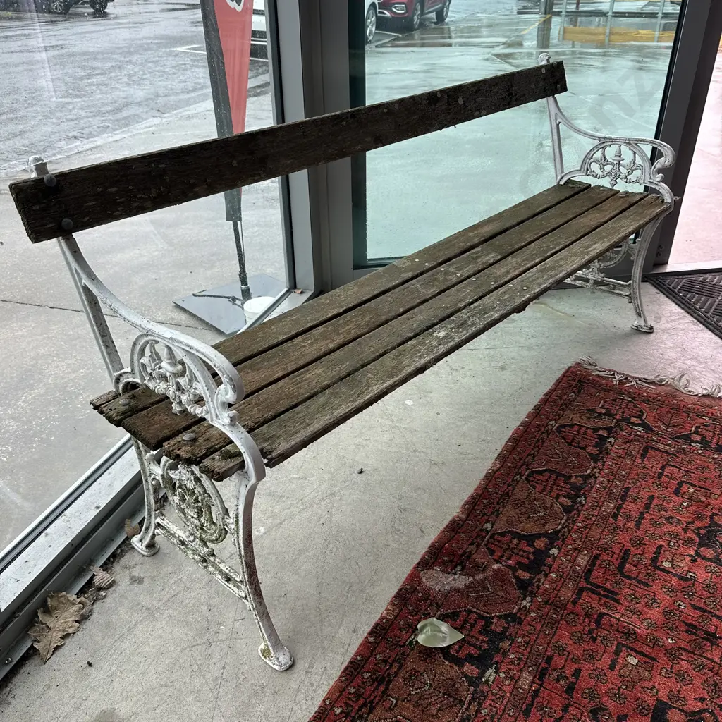 Vintage garden seat Image 1++