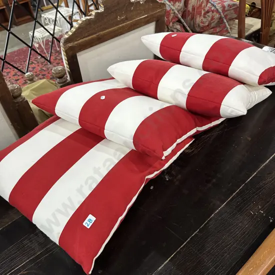 set of 4 outdoor cushions