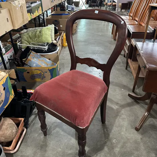 large balloon back chair