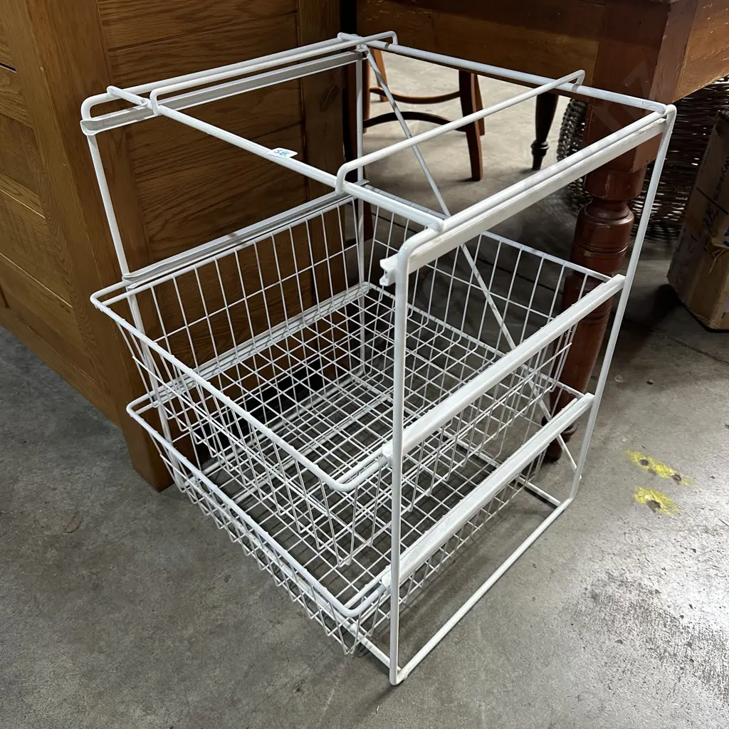 2 wire baskets Image 1++