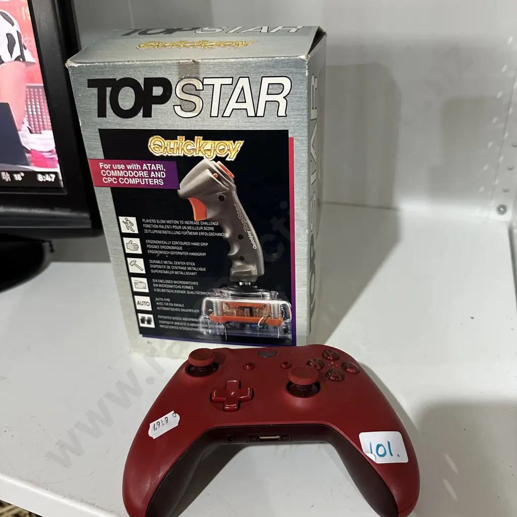 2 gaming controllers Image 1++