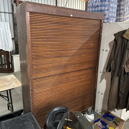 Roll front wall unit