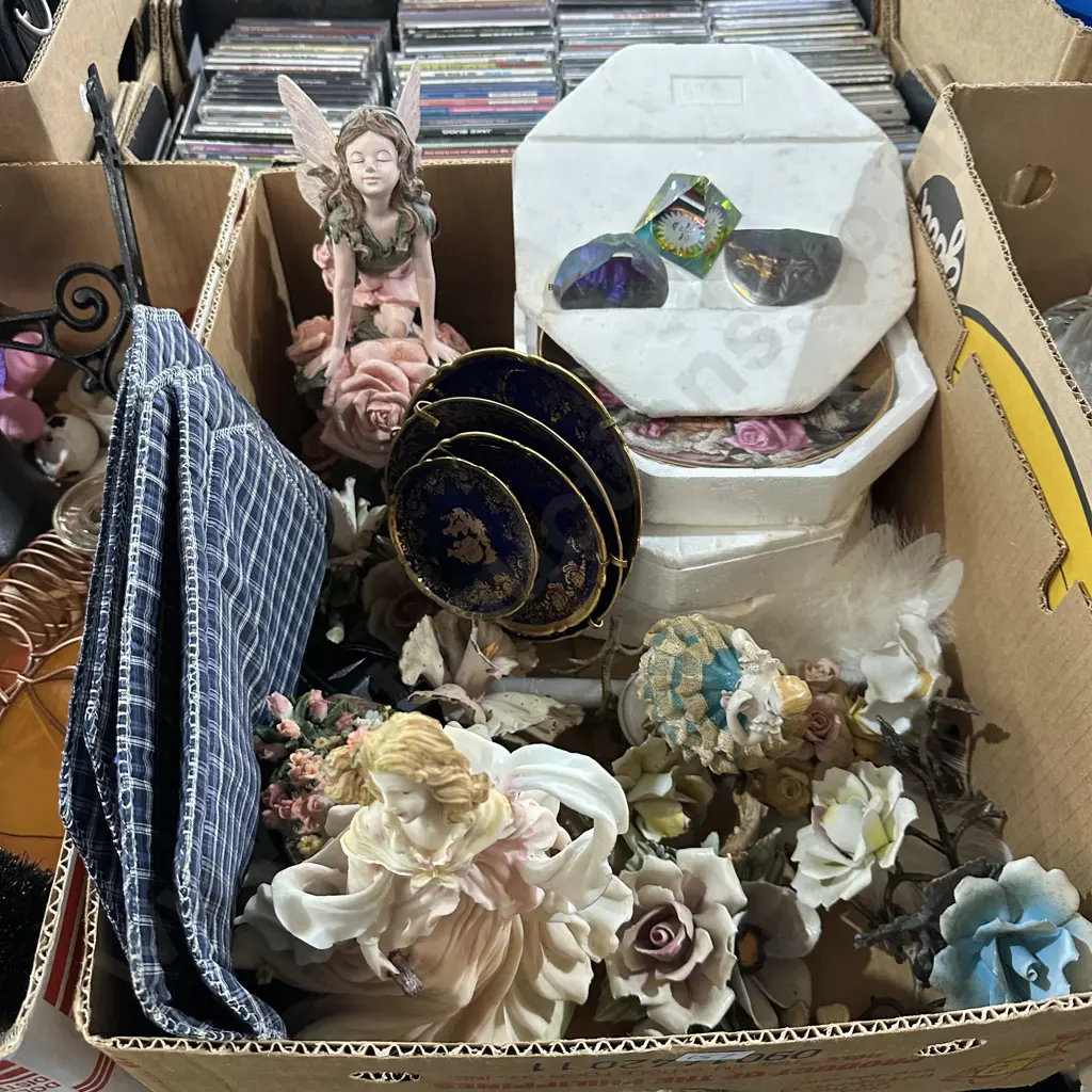 Box lot of collectables and metal flowers etc. Image 1++