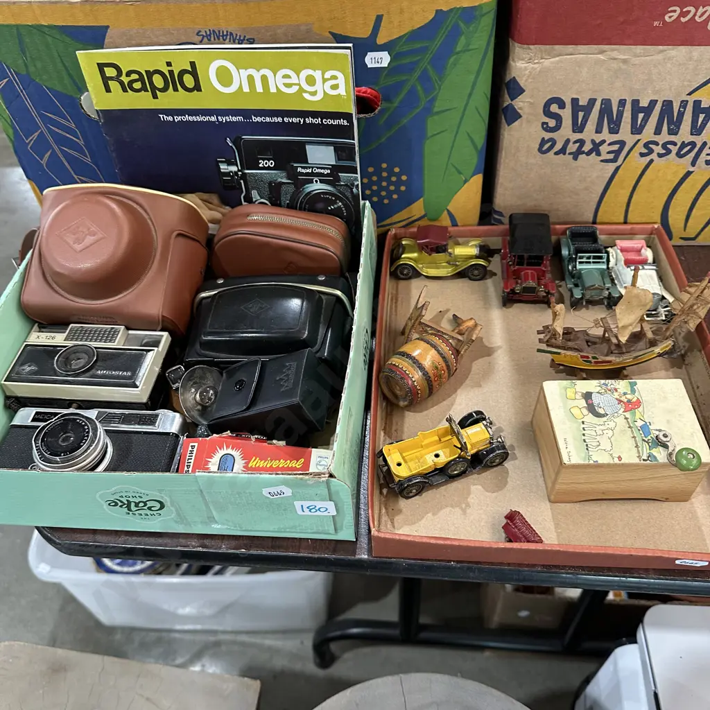 Cameras and collectables. Image 1++