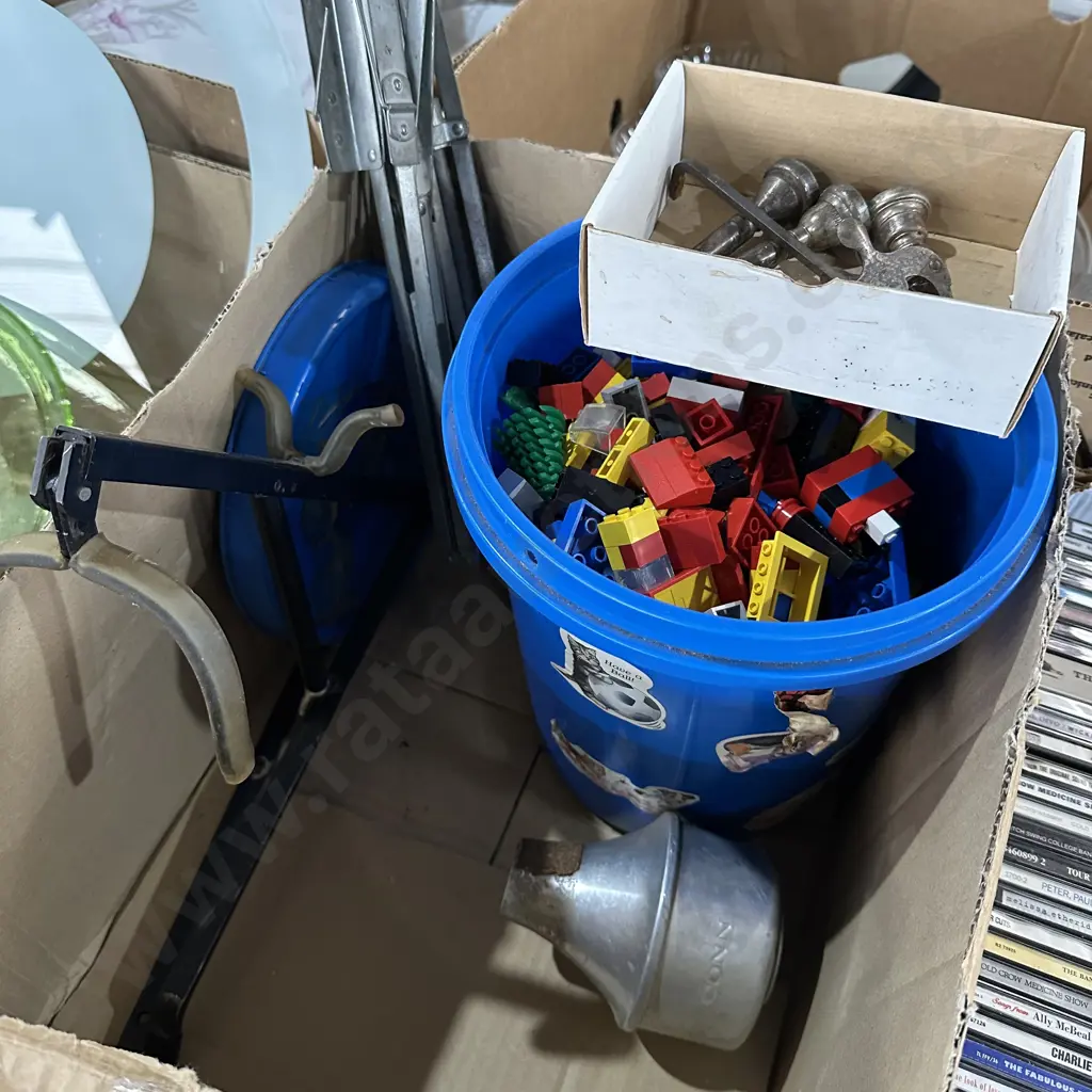 Building blocks, music stand etc. Image 1++