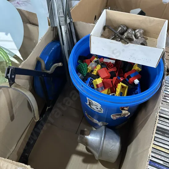 Building blocks, music stand etc.