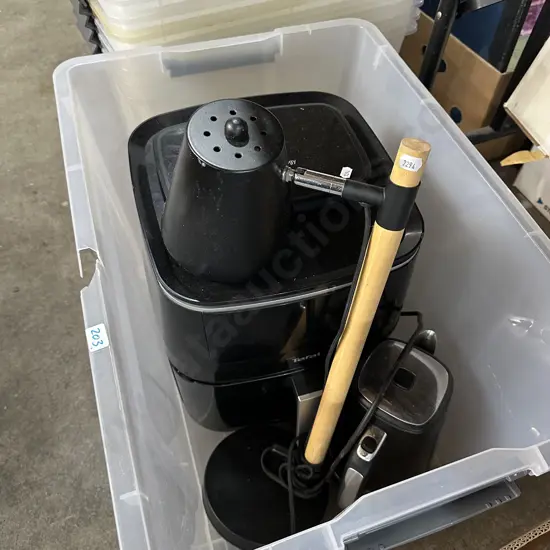 Lamp, air fryer, jug.