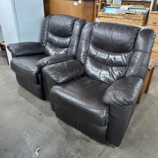 Pr of Leather recliners