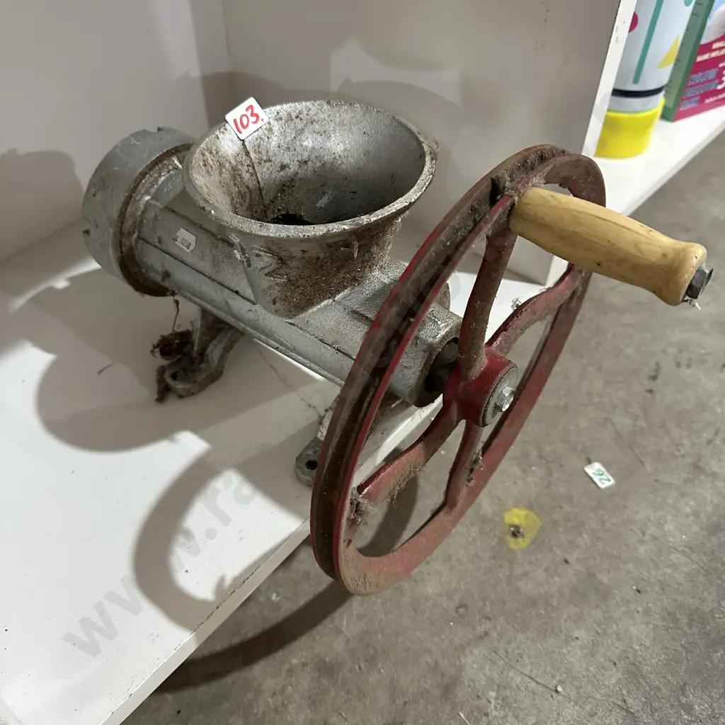 Burley mincer Image 1++
