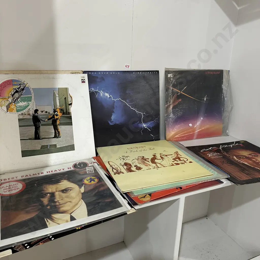 12 x LPs inc Dire Straits and Pink floyd Image 1++