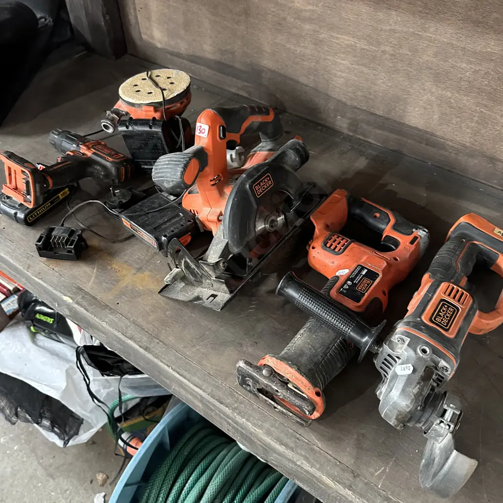 set of battery tools Image 1++
