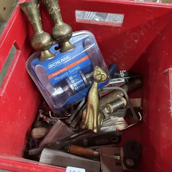 Bin of keyed door set, solid brass cat and vases etc.