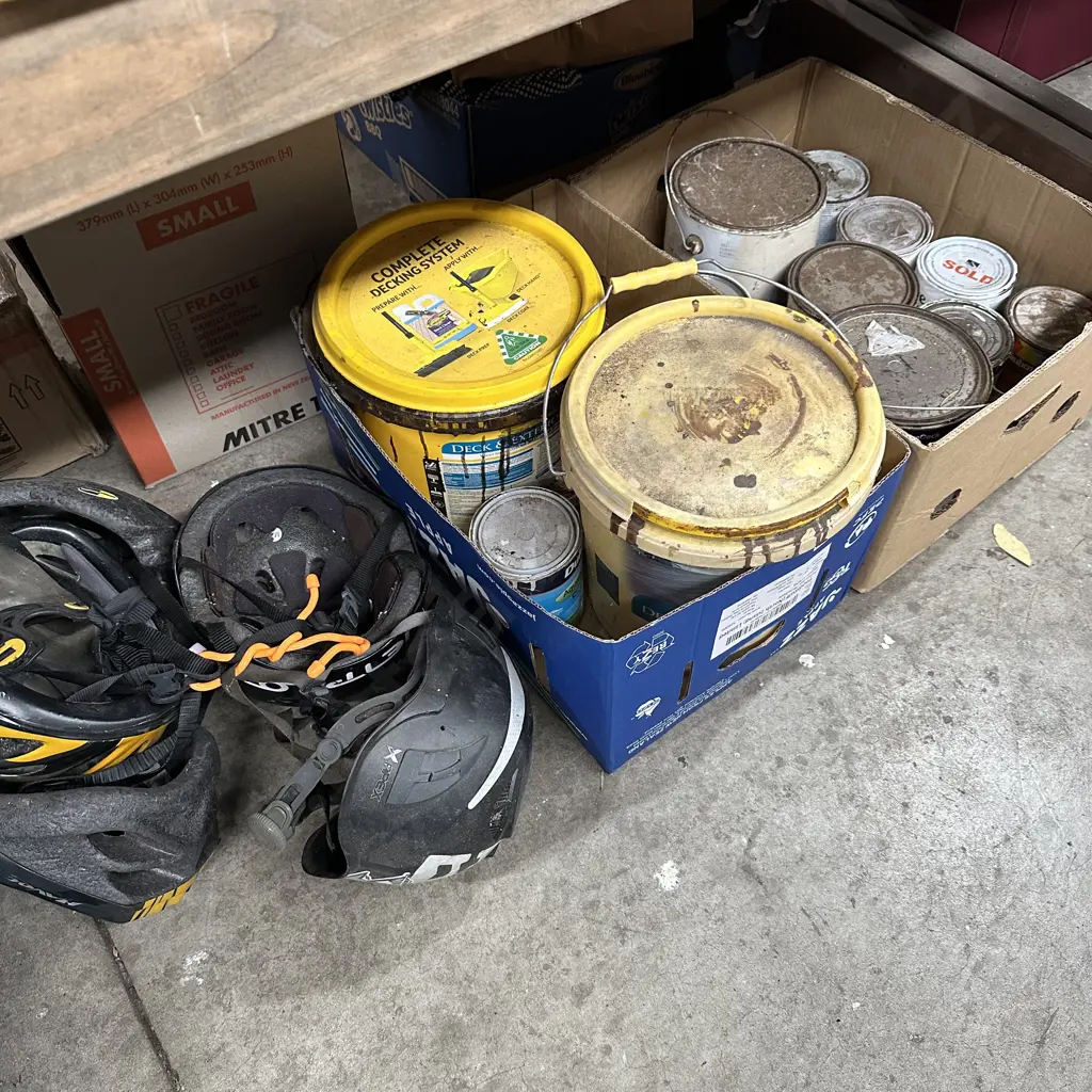 Two boxes of paint plus helmets. Image 1++