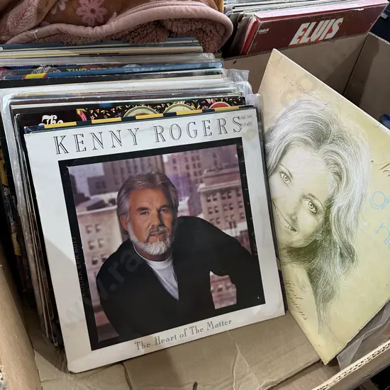 Lot of records including Kenny Rogers and Beatles etc.