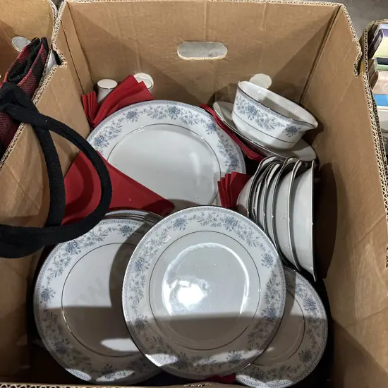 Noatake dinnerware