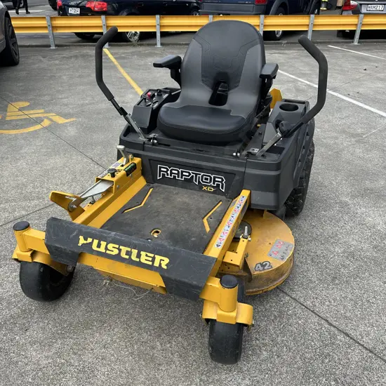 Hustler zero turn mower 2020- excellent condition