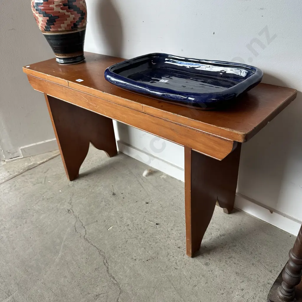 Rimu bench seat Image 1++