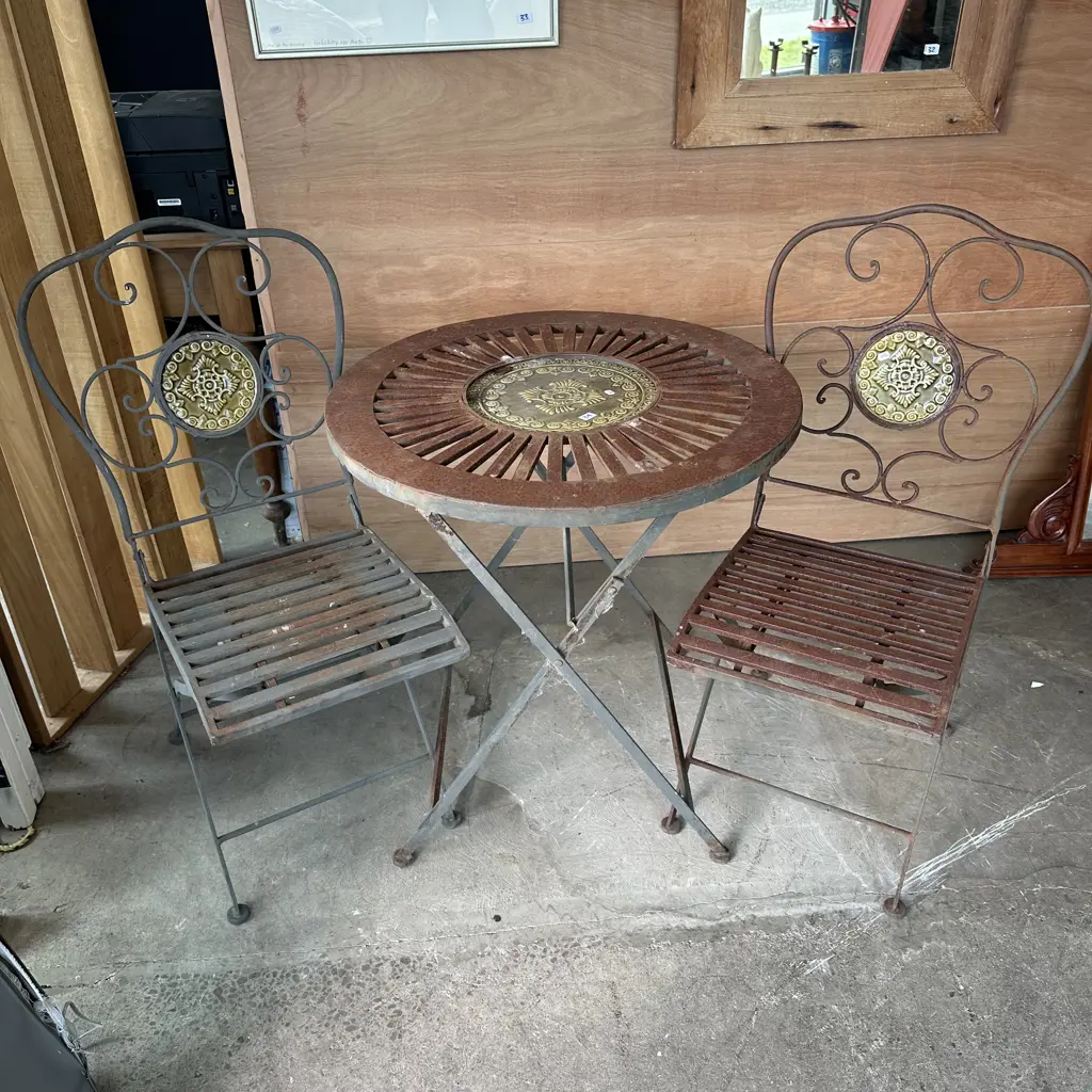 metal & tile folding garden suite Image 1++