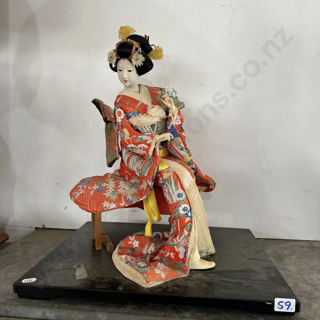 oriental figure Image 1++