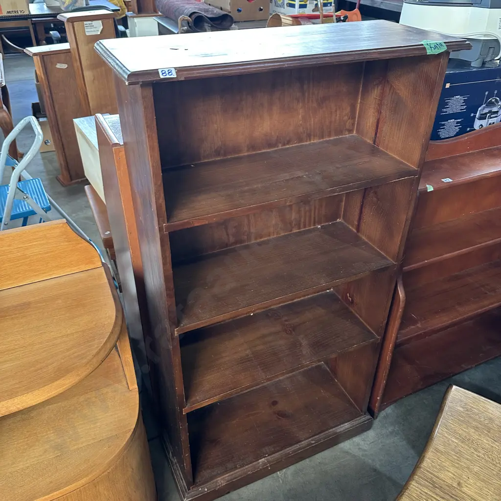 Pine bookcase1250 x 650 Image 1++
