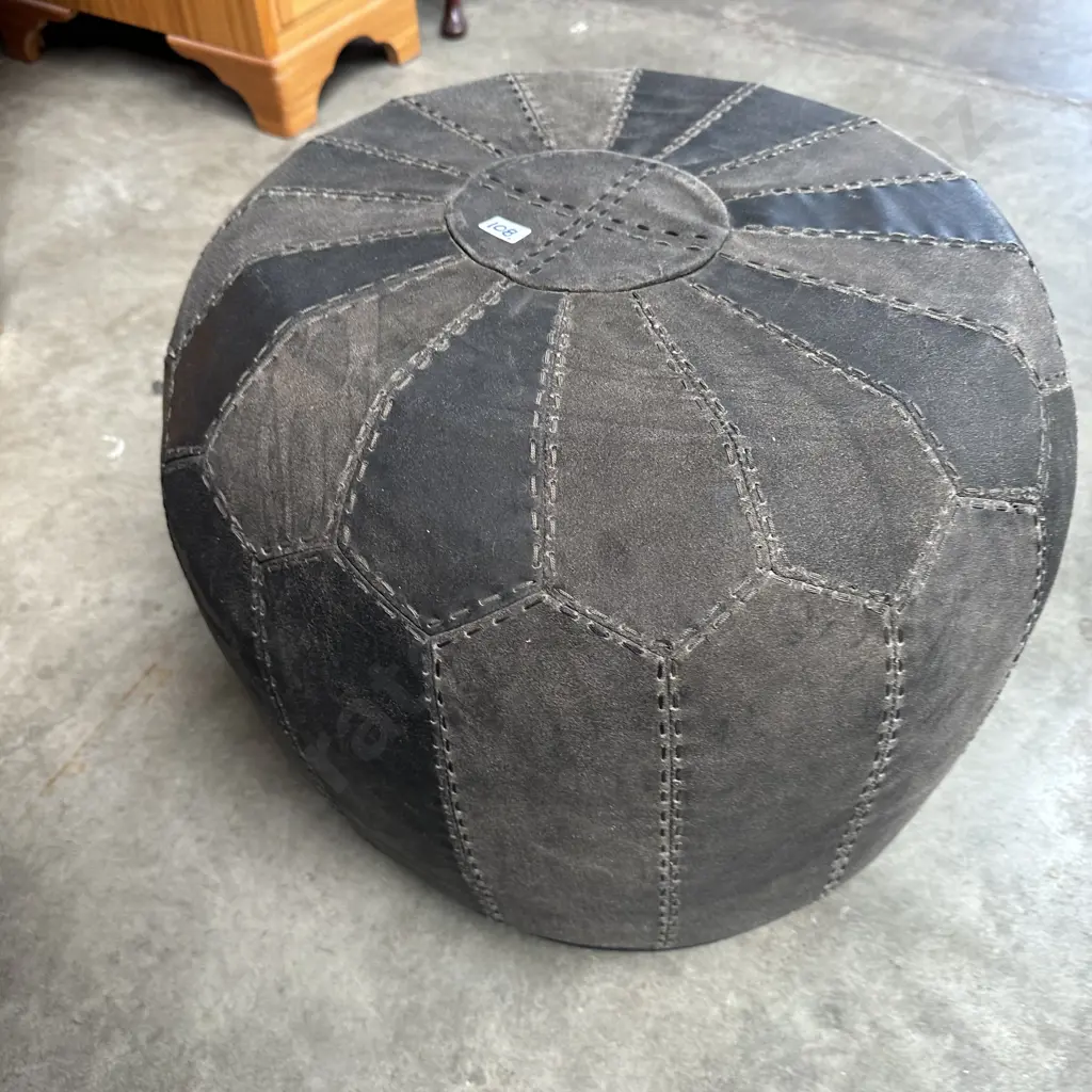 Citta design leather poof Image 1++