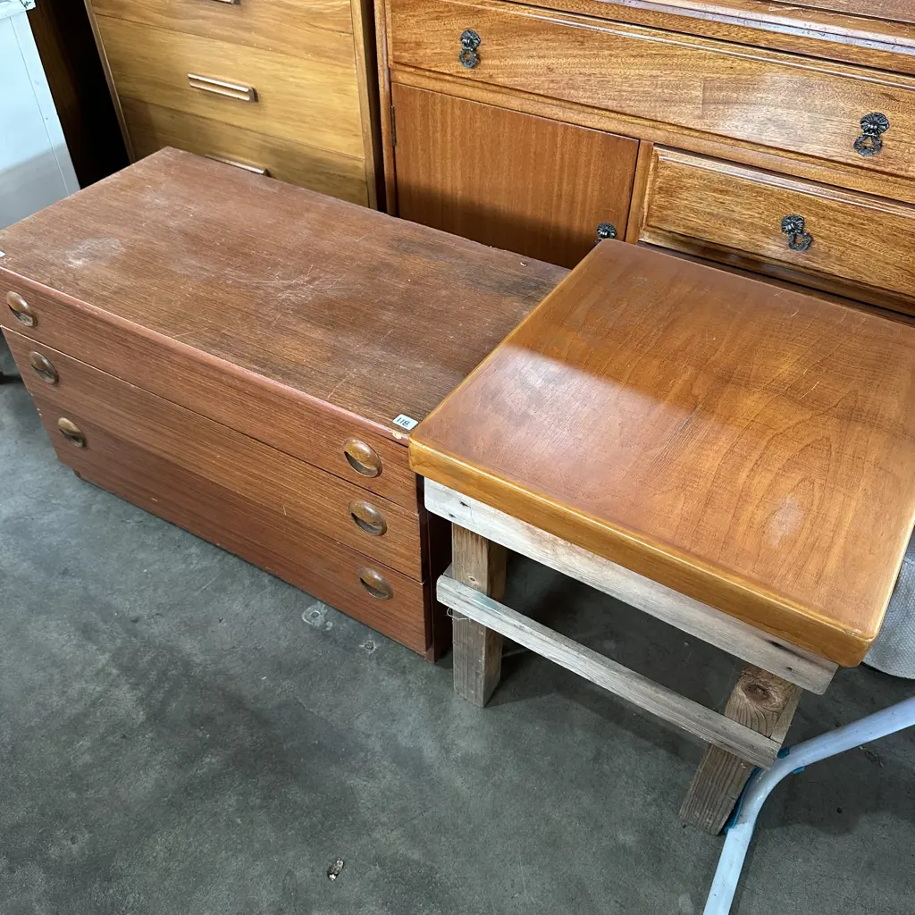drawers and side table Image 1++