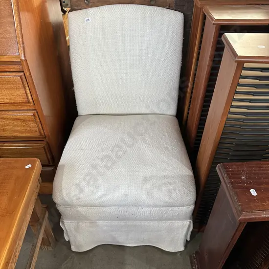 bedroom chair