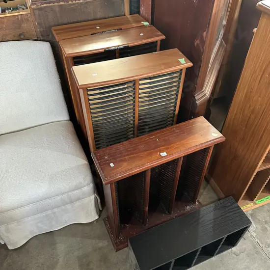4 x DVD/CD stands