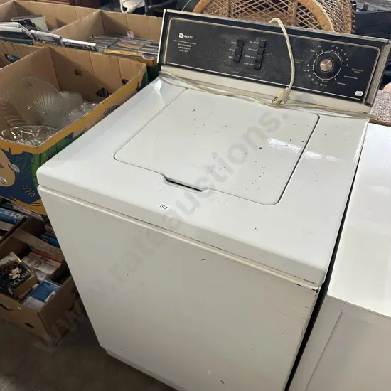 Maytag heavy duty washing machine - sold as working.